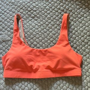 Like new Vuori sports bra.